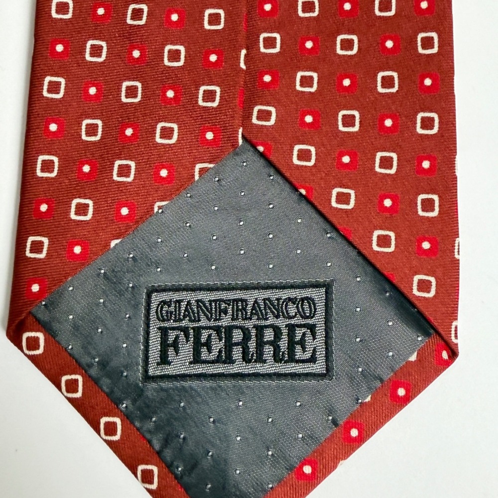 Gianfranco Ferre Red Geometric Square Dot 100% Silk Tie Italy - Picture 3 of 11